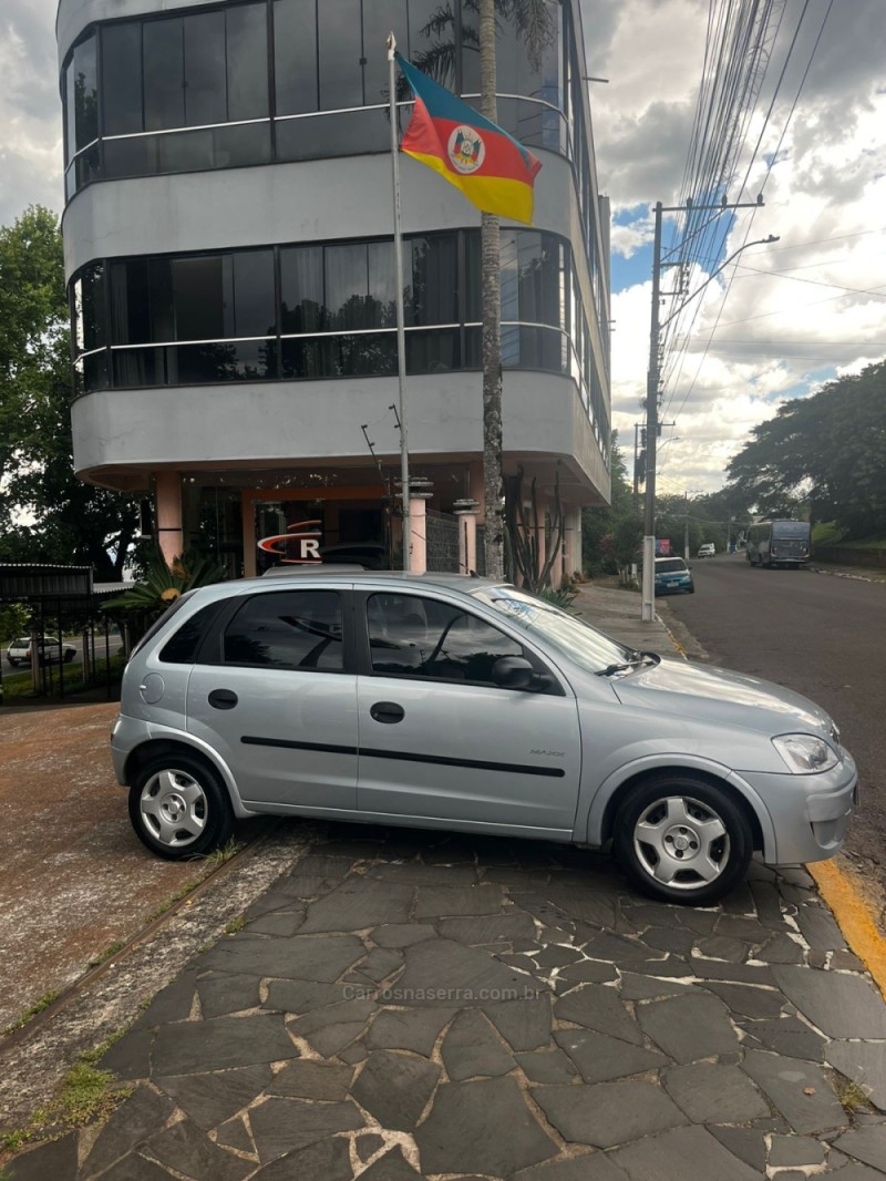 CORSA 1.4 MPFI MAXX 8V FLEX 4P MANUAL - 2010 - CARLOS BARBOSA