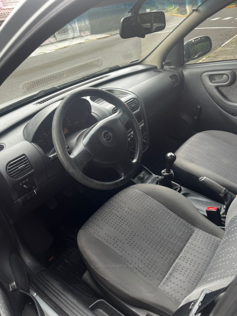 CORSA 1.4 MPFI MAXX 8V FLEX 4P MANUAL - 2010 - CARLOS BARBOSA