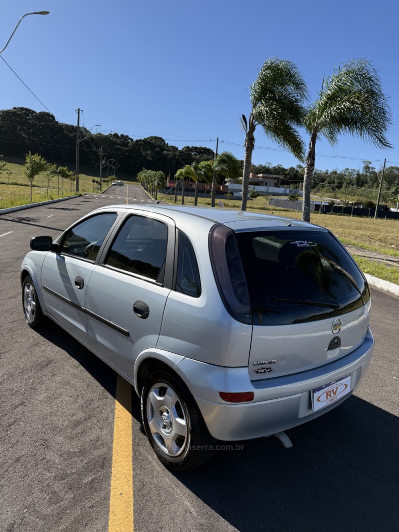 CORSA 1.4 MPFI MAXX 8V FLEX 4P MANUAL - 2010 - CARLOS BARBOSA