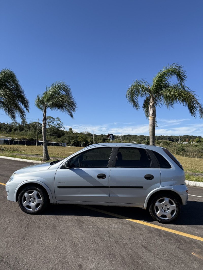 CORSA 1.4 MPFI MAXX 8V FLEX 4P MANUAL - 2010 - CARLOS BARBOSA