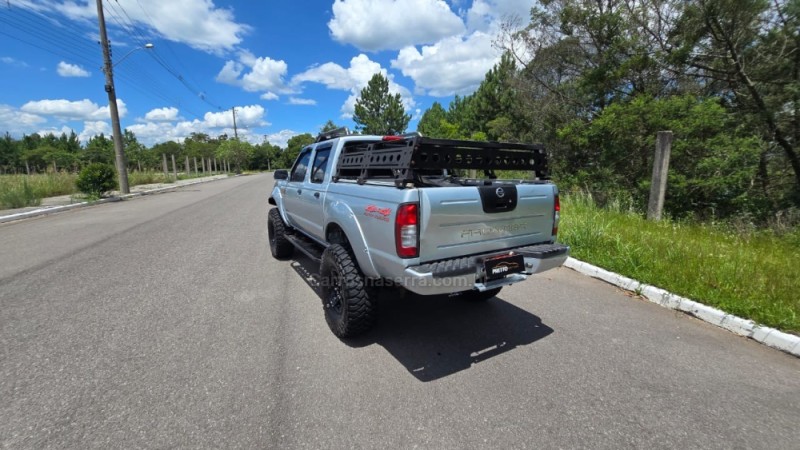 FRONTIER 2.8 SE 4X4 CD TURBO DIESEL 4P MANUAL - 2004 - BENTO GONçALVES