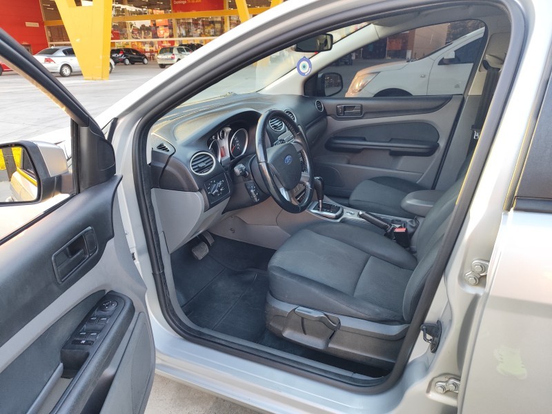 FOCUS 2.0 GLX 16V GASOLINA 4P AUTOMÁTICO - 2011 - FARROUPILHA