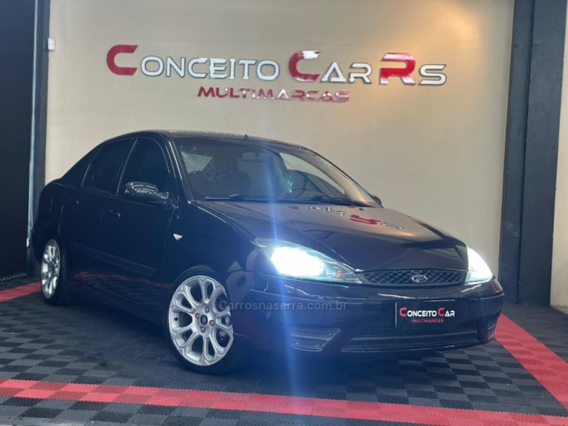 FOCUS 1.6 GLX SEDAN 8V FLEX 4P MANUAL - 2008 - NOVO HAMBURGO