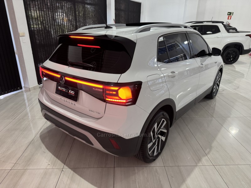 T-CROSS 1.4 HIGHLINE TSI 16V FLEX 4P AUTOMÁTICO - 2025 - CAXIAS DO SUL
