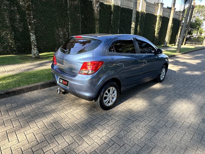 ONIX 1.4 MPFI LTZ 8V FLEX 4P MANUAL - 2015 - CAXIAS DO SUL