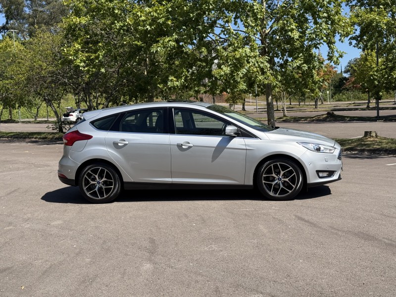 FOCUS 2.0 TITANIUM PLUS 16V FLEX 4P AUTOMÁTICO - 2016 - BENTO GONçALVES