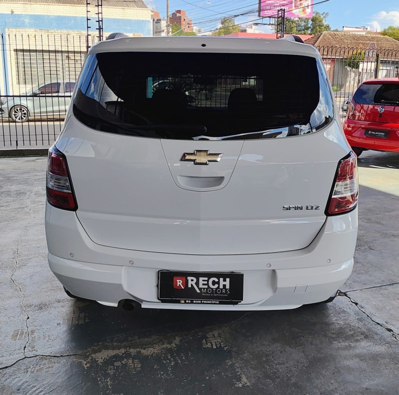 SPIN 1.8 LTZ 8V FLEX 4P MANUAL - 2016 - CAXIAS DO SUL