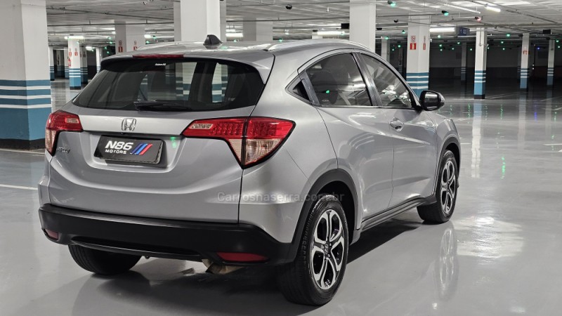 HR-V 1.8 16V FLEX EX 4P AUTOMÁTICO - 2017 - PORTO ALEGRE