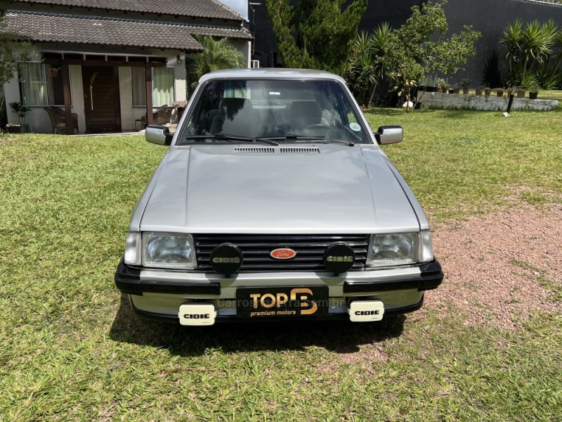 ESCORT 1.6 XR3 8V ÁLCOOL 2P MANUAL - 1986 - PORTO ALEGRE