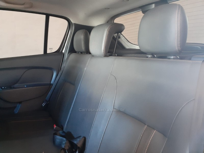 SANDERO 1.6 STEPWAY 16V FLEX 4P MANUAL - 2015 - CANELA