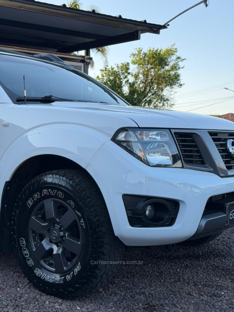 FRONTIER 2.5 SV ATTACK 4X4 CD TURBO ELETRONIC DIESEL 4P MANUAL - 2014 - LAJEADO