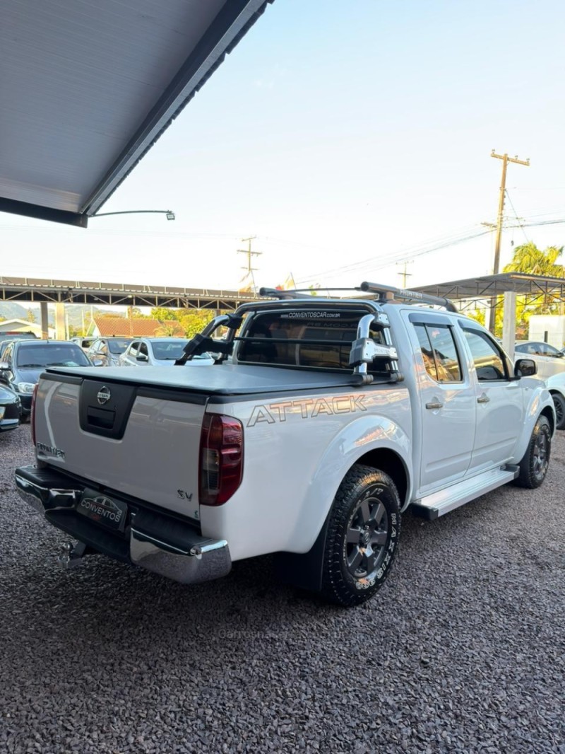 FRONTIER 2.5 SV ATTACK 4X4 CD TURBO ELETRONIC DIESEL 4P MANUAL - 2014 - LAJEADO