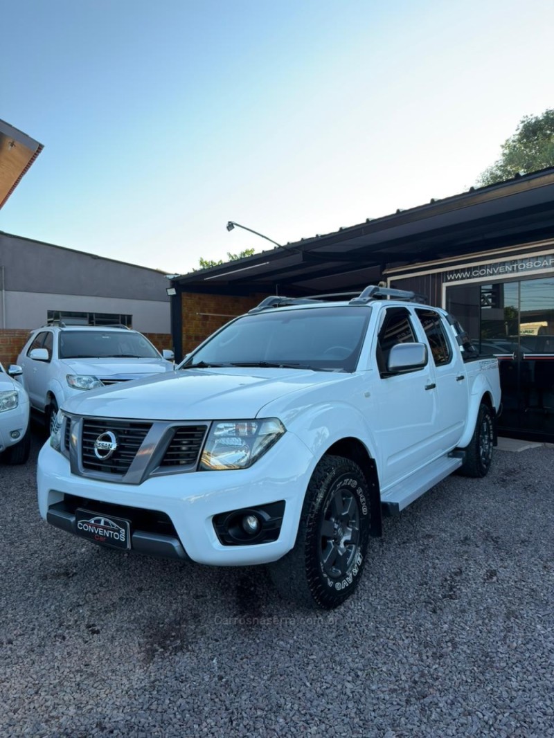 FRONTIER 2.5 SV ATTACK 4X4 CD TURBO ELETRONIC DIESEL 4P MANUAL - 2014 - LAJEADO