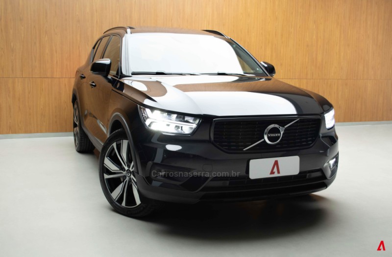 XC 40 1.5 T5 HÍBRIDO R-DESIGN FWD - 2022 - GARIBALDI
