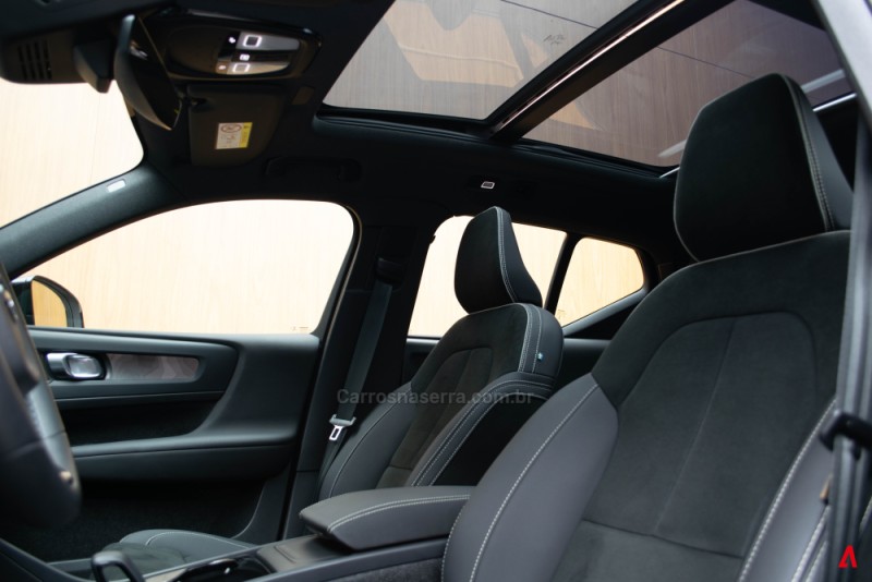 XC 40 P8 RECHARGE TWIN ELETRIC ULTIMATE AWD 4P AUTOMÁTICO - 2023 - GARIBALDI