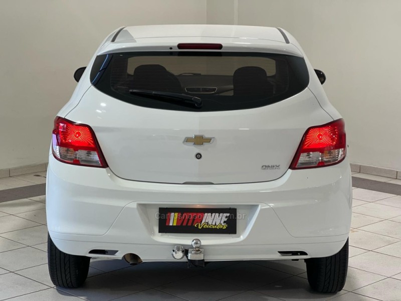 ONIX 1.0 MPFI LS 8V FLEX 4P MANUAL - 2016 - CAXIAS DO SUL