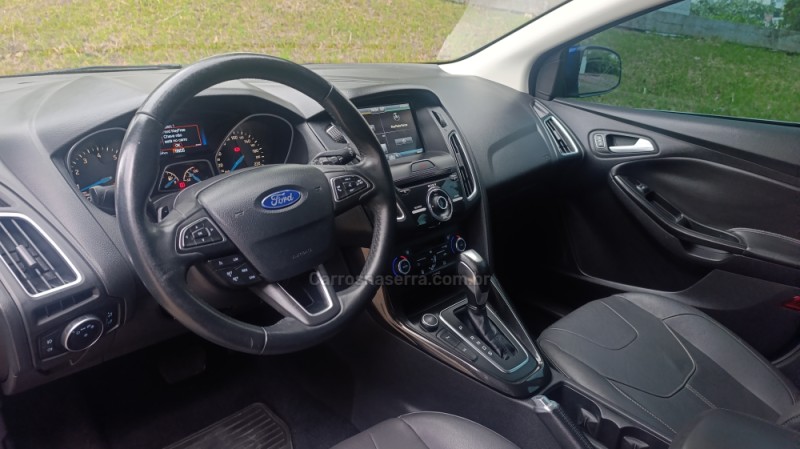FOCUS 2.0 TITANIUM PLUS 16V FLEX 4P AUTOMÁTICO - 2016 - CAXIAS DO SUL