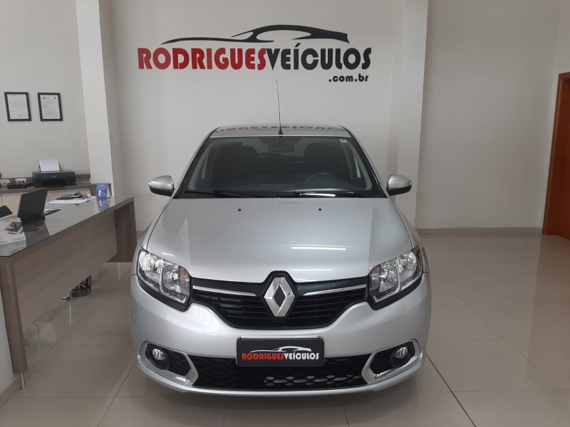 SANDERO 1.6 DYNAMIQUE 8V FLEX 4P MANUAL - 2015 - CAXIAS DO SUL
