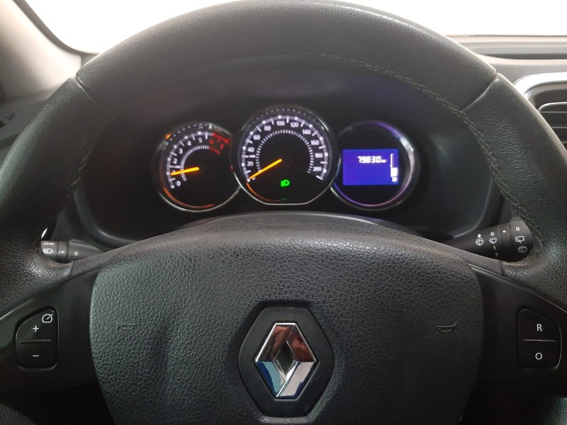 SANDERO 1.6 DYNAMIQUE 8V FLEX 4P MANUAL - 2015 - CAXIAS DO SUL