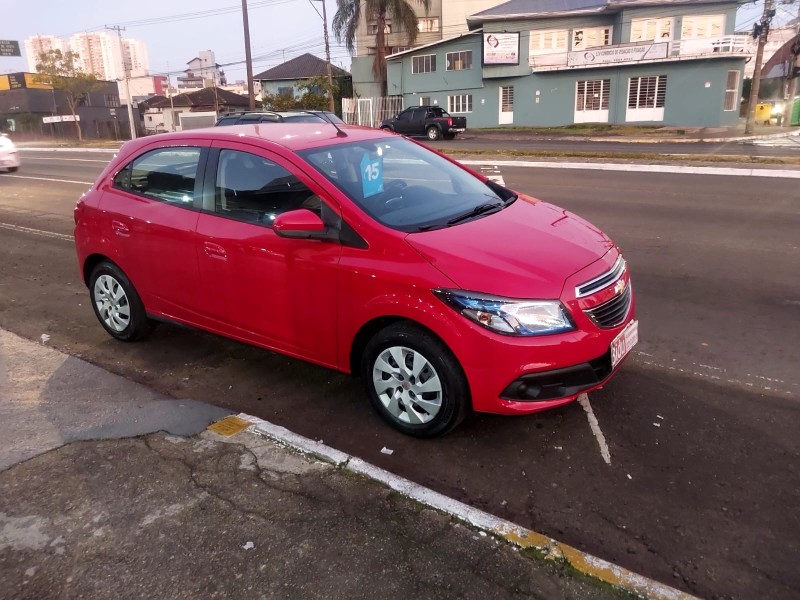 ONIX 1.4 MPFI LT 8V FLEX 4P MANUAL - 2015 - CAXIAS DO SUL