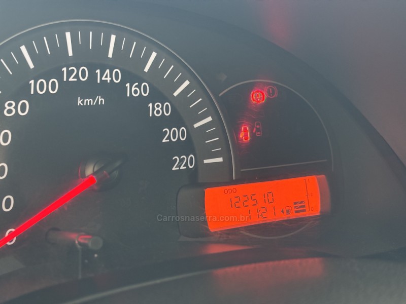 MARCH 1.6 SL 16V FLEX 4P MANUAL - 2016 - CAXIAS DO SUL