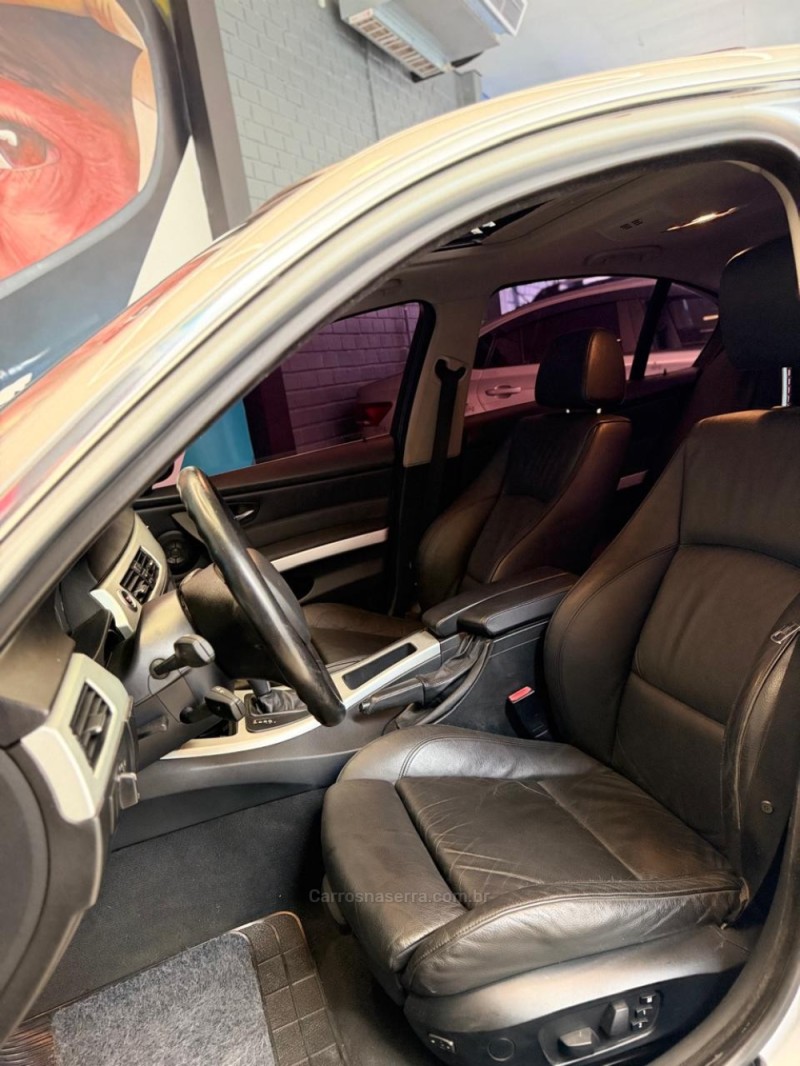 330I 3.0 TOP SEDAN 24V GASOLINA 4P AUTOMÁTICO - 2006 - NOVO HAMBURGO