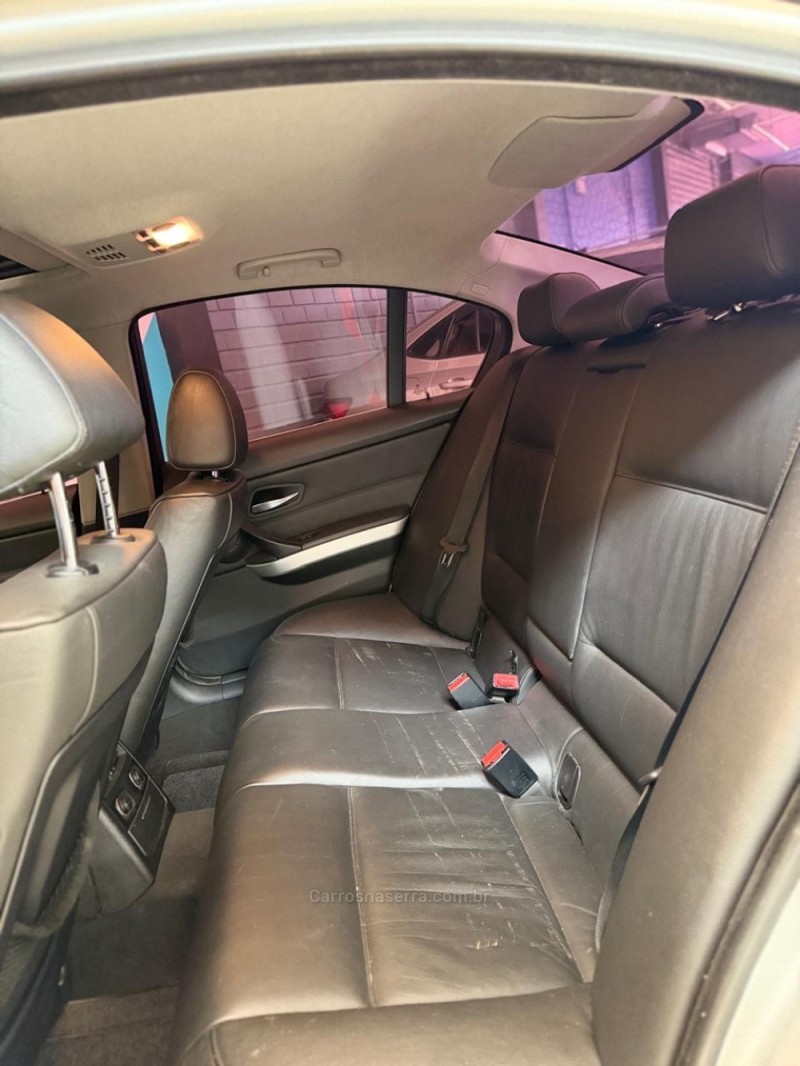 330I 3.0 TOP SEDAN 24V GASOLINA 4P AUTOMÁTICO - 2006 - NOVO HAMBURGO