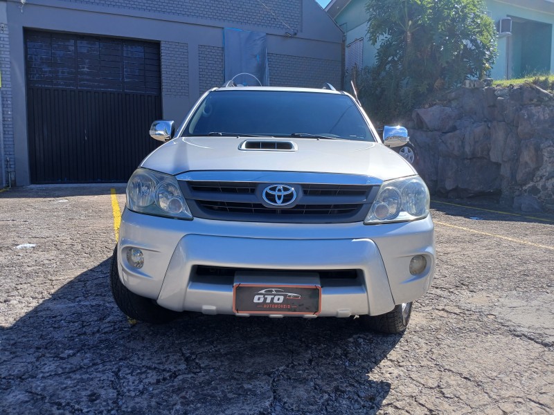 HILUX SW4 3.0 SRV 4X4 CD 16V TURBO INTERCOOLER DIESEL 4P AUTOMÁTICO - 2007 - FARROUPILHA