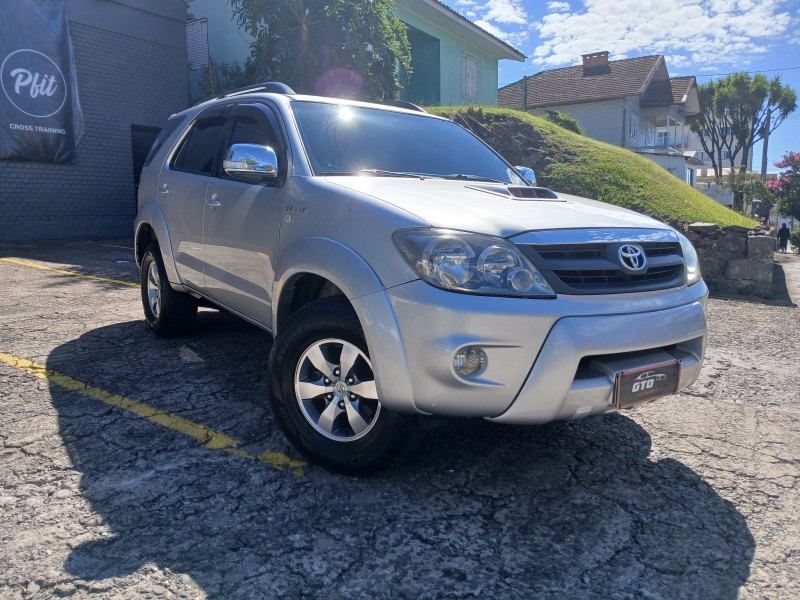 HILUX SW4 3.0 SRV 4X4 CD 16V TURBO INTERCOOLER DIESEL 4P AUTOMÁTICO - 2007 - FARROUPILHA