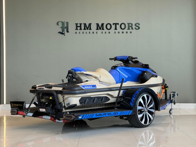 JET SKI GTR 230 - 2025 - CAXIAS DO SUL