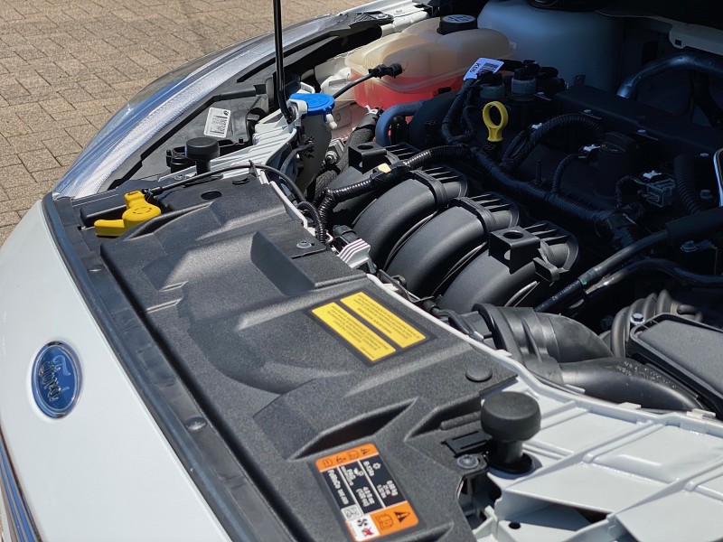 FOCUS 2.0 TITANIUM HATCH 16V FLEX 4P AUTOMÁTICO - 2016 - CAXIAS DO SUL