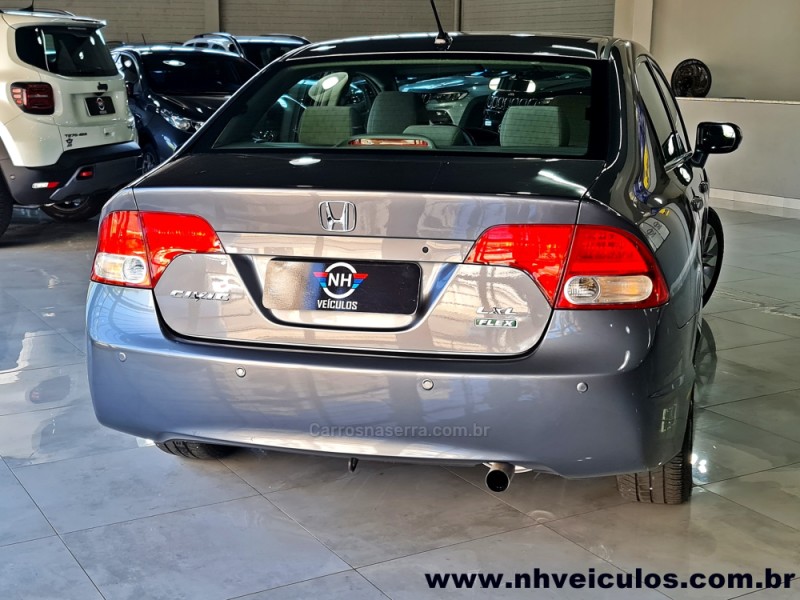 CIVIC 1.8 LXL 16V FLEX 4P MANUAL - 2011 - NOVO HAMBURGO