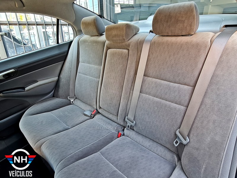 CIVIC 1.8 LXL 16V FLEX 4P MANUAL - 2011 - NOVO HAMBURGO