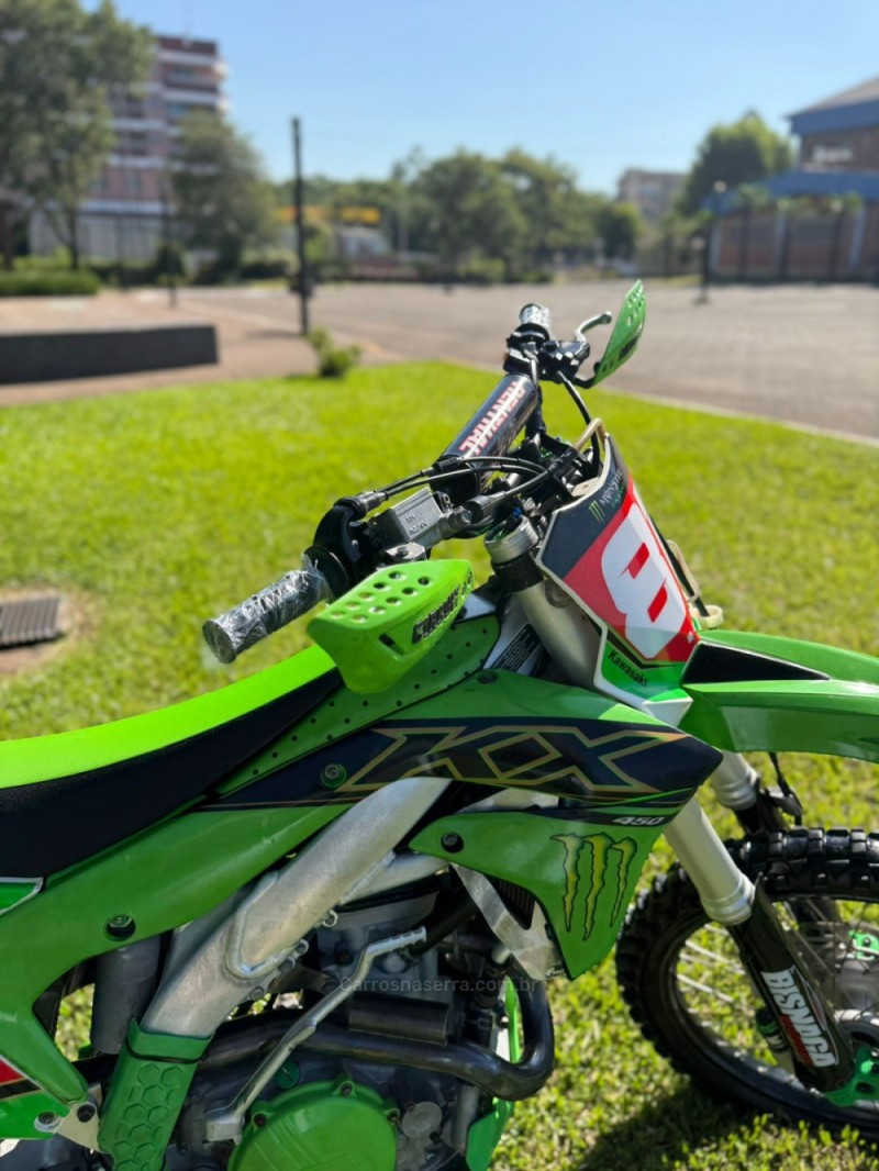 KX 450F  - 2018 - BROCHIER