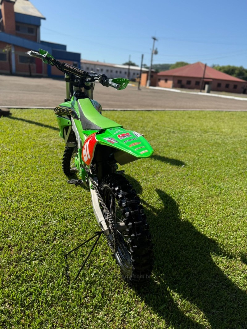 KX 450F  - 2018 - BROCHIER
