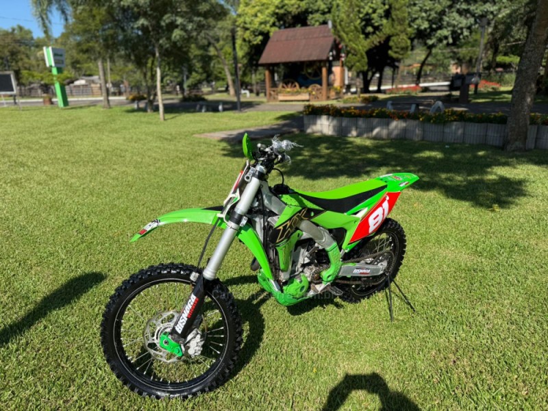 KX 450F  - 2018 - BROCHIER