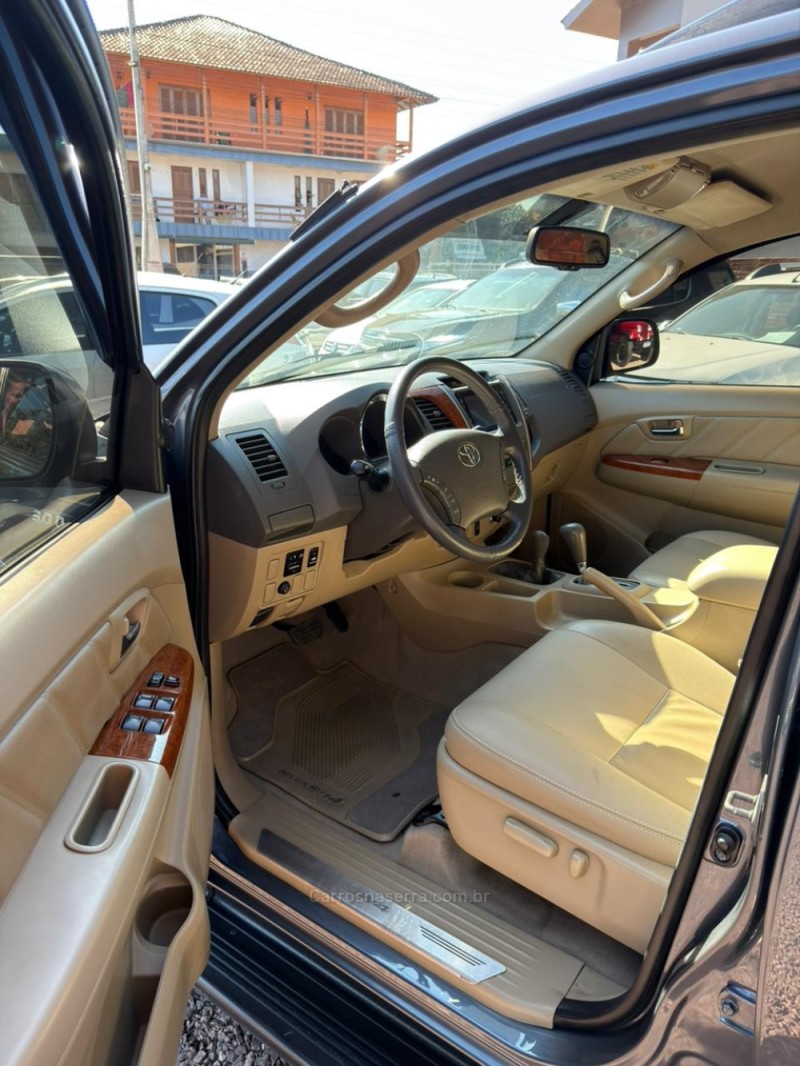 HILUX SW4 3.0 SRV 4X4 16V TURBO INTERCOOLER DIESEL 4P AUTOMÁTICO - 2010 - LAJEADO