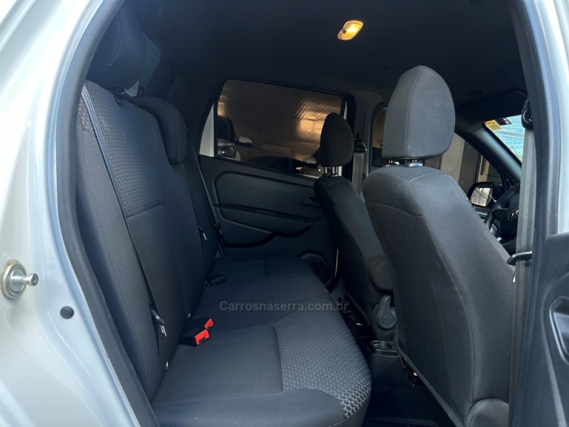 OROCH 1.6 16V SCE INTENSE FLEX 4P MANUAL - 2024 - GUAPORé