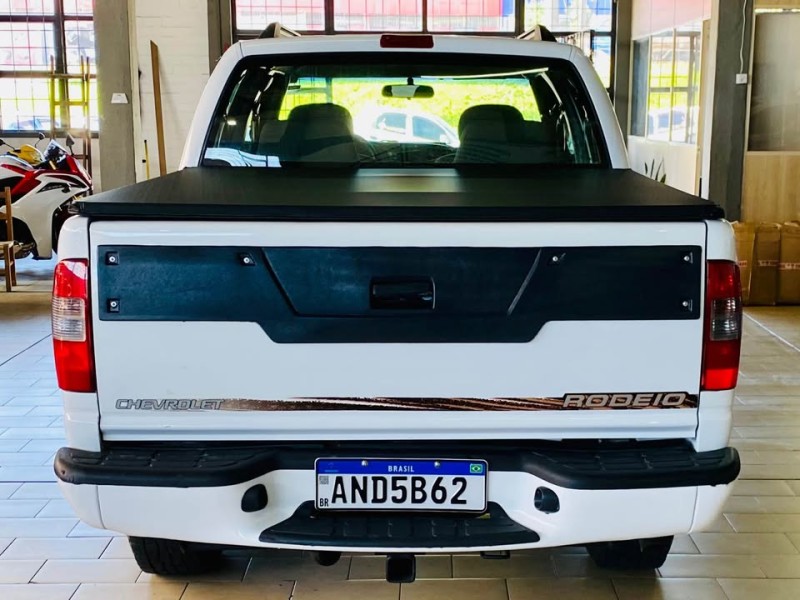 S10 2.8 COLINA 4X4 CD 12V TURBO INTERCOOLER DIESEL 4P MANUAL - 2006 - CAXIAS DO SUL