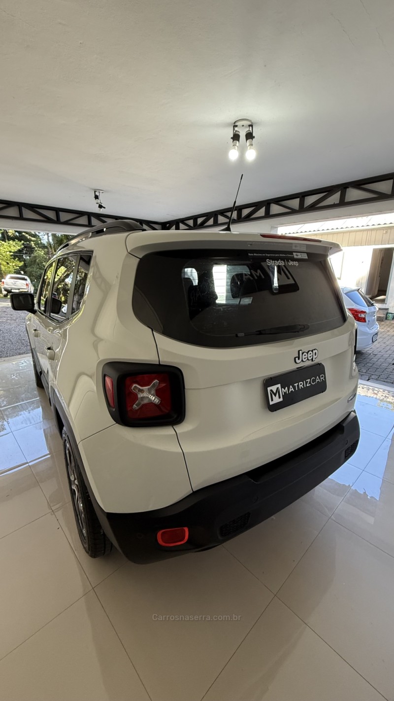 RENEGADE 1.8 16V FLEX LONGITUDE 4P AUTOMÁTICO - 2017 - CANELA
