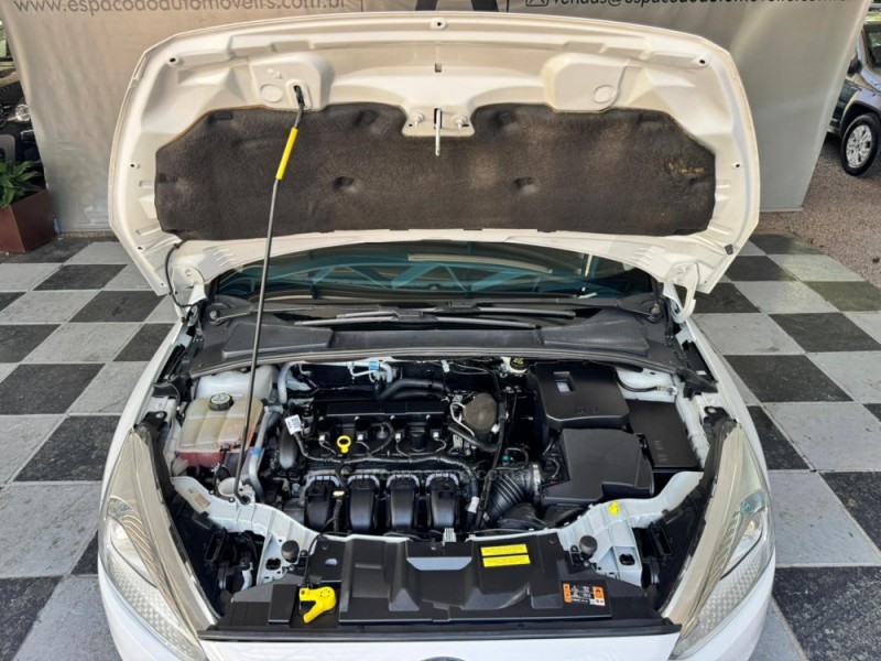 FOCUS 2.0 SE HATCH 16V FLEX 4P AUTO - 2016 - NOVA PRATA