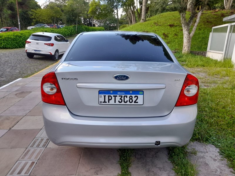 FOCUS 2.0 GLX SEDAN 16V FLEX 4P MANUAL - 2009 - FARROUPILHA