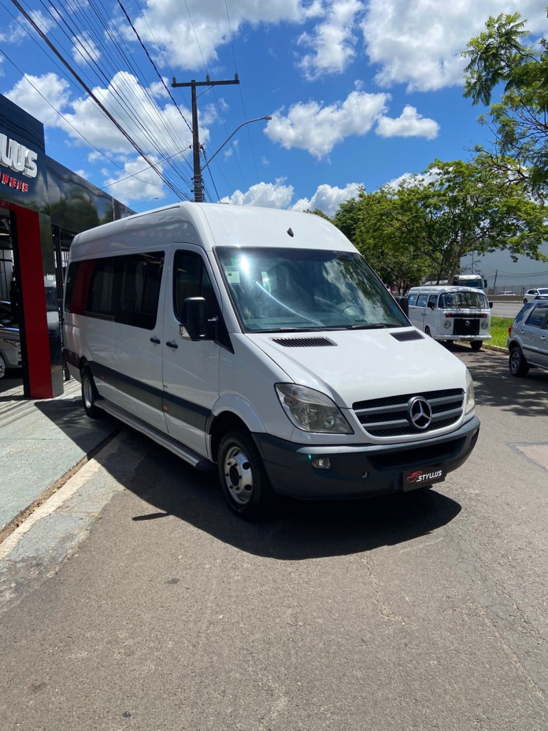 SPRINTER 2.2 515 CDI VAN 18 LUGARES TETO ALTO 16V BI-TURBO DIESEL MANUAL - 2014 - ESTâNCIA VELHA