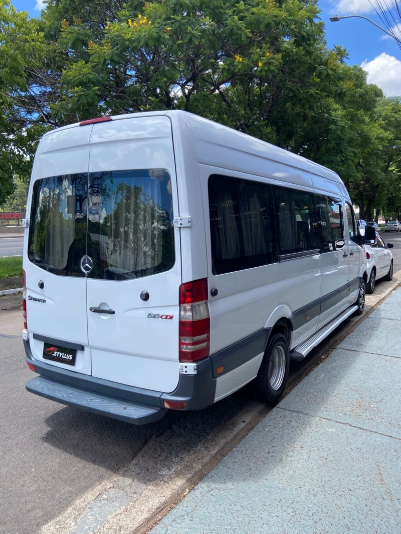 SPRINTER 2.2 515 CDI VAN 18 LUGARES TETO ALTO 16V BI-TURBO DIESEL MANUAL - 2014 - ESTâNCIA VELHA