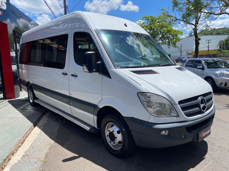 SPRINTER 2.2 515 CDI VAN 18 LUGARES TETO ALTO 16V BI-TURBO DIESEL MANUAL - 2014 - ESTâNCIA VELHA