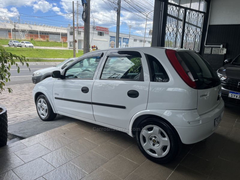 CORSA 1.0 MPFI MAXX 8V GASOLINA 4P MANUAL - 2005 - CAXIAS DO SUL