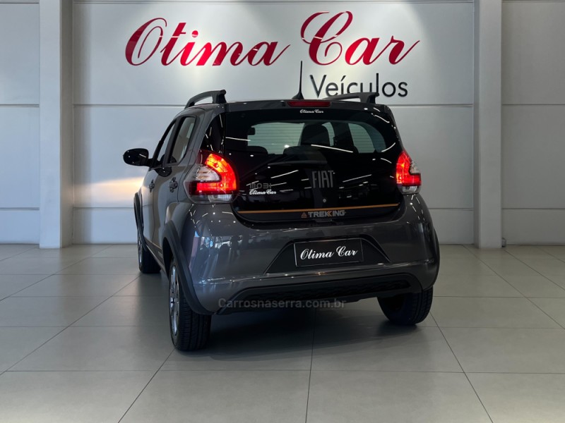 MOBI 1.0 TREKKING 8V FLEX 4P MANUAL - 2024 - FLORES DA CUNHA