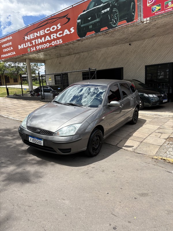 FOCUS 1.6 GL 8V FLEX 4P MANUAL - 2009 - FARROUPILHA