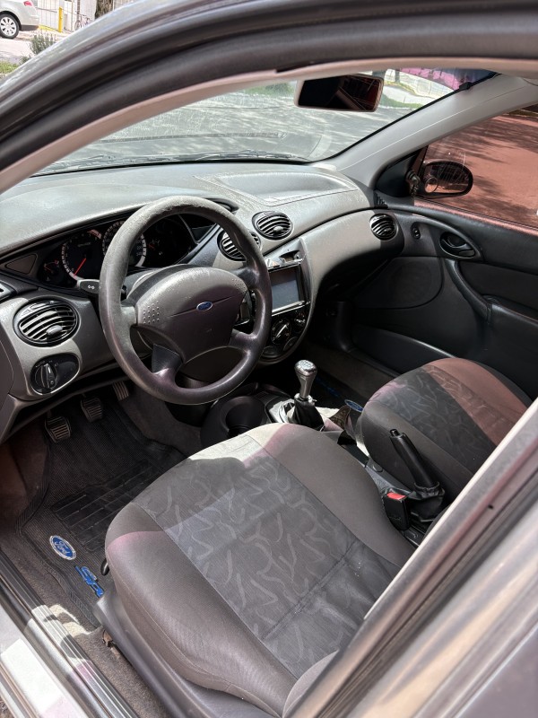 FOCUS 1.6 GL 8V FLEX 4P MANUAL - 2009 - FARROUPILHA