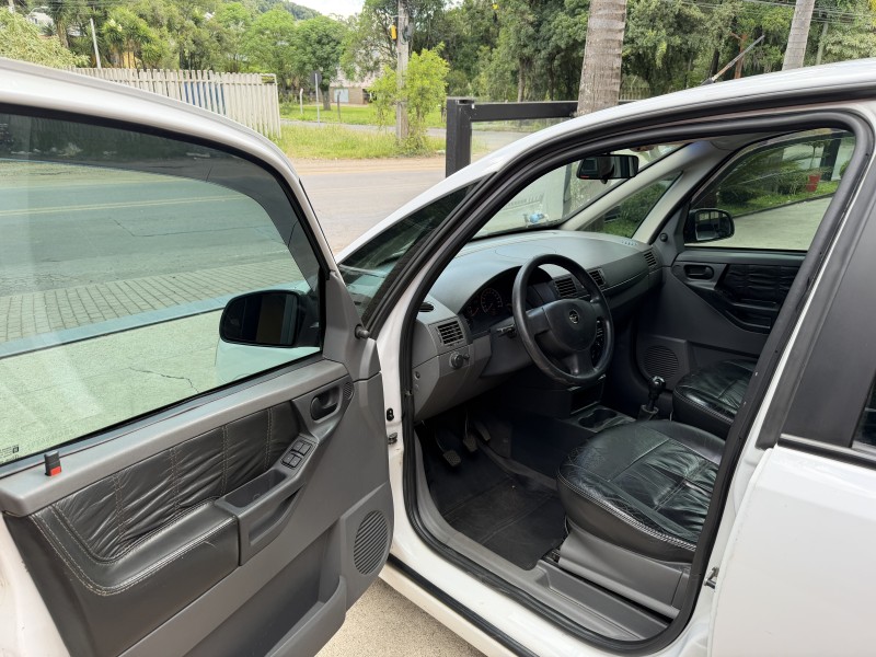 MERIVA 1.4 MPFI JOY 8V FLEX 4P MANUAL - 2011 - CAXIAS DO SUL